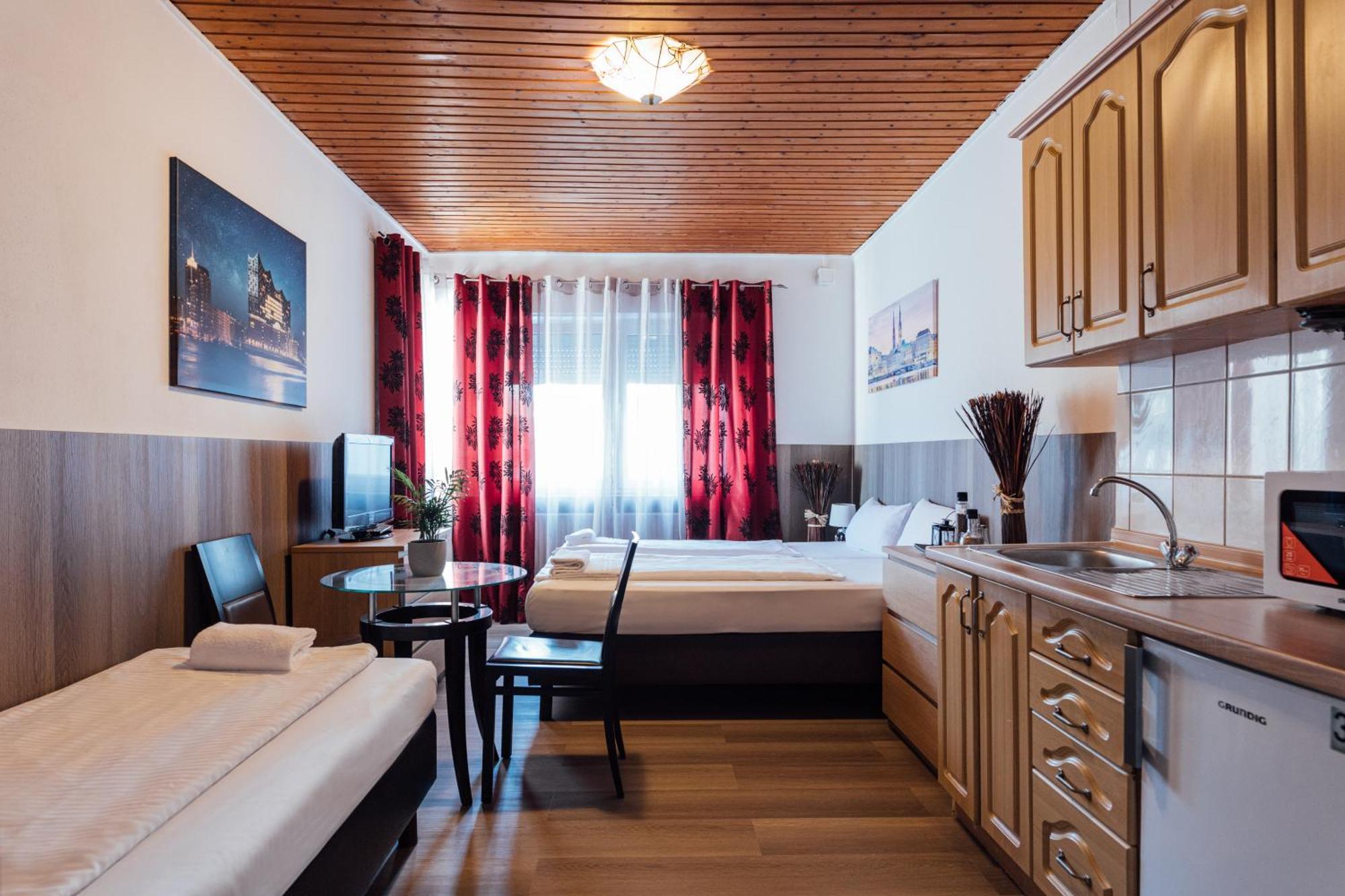 Hotel Hanseat ฮัมบูร์ก ภายนอก รูปภาพ