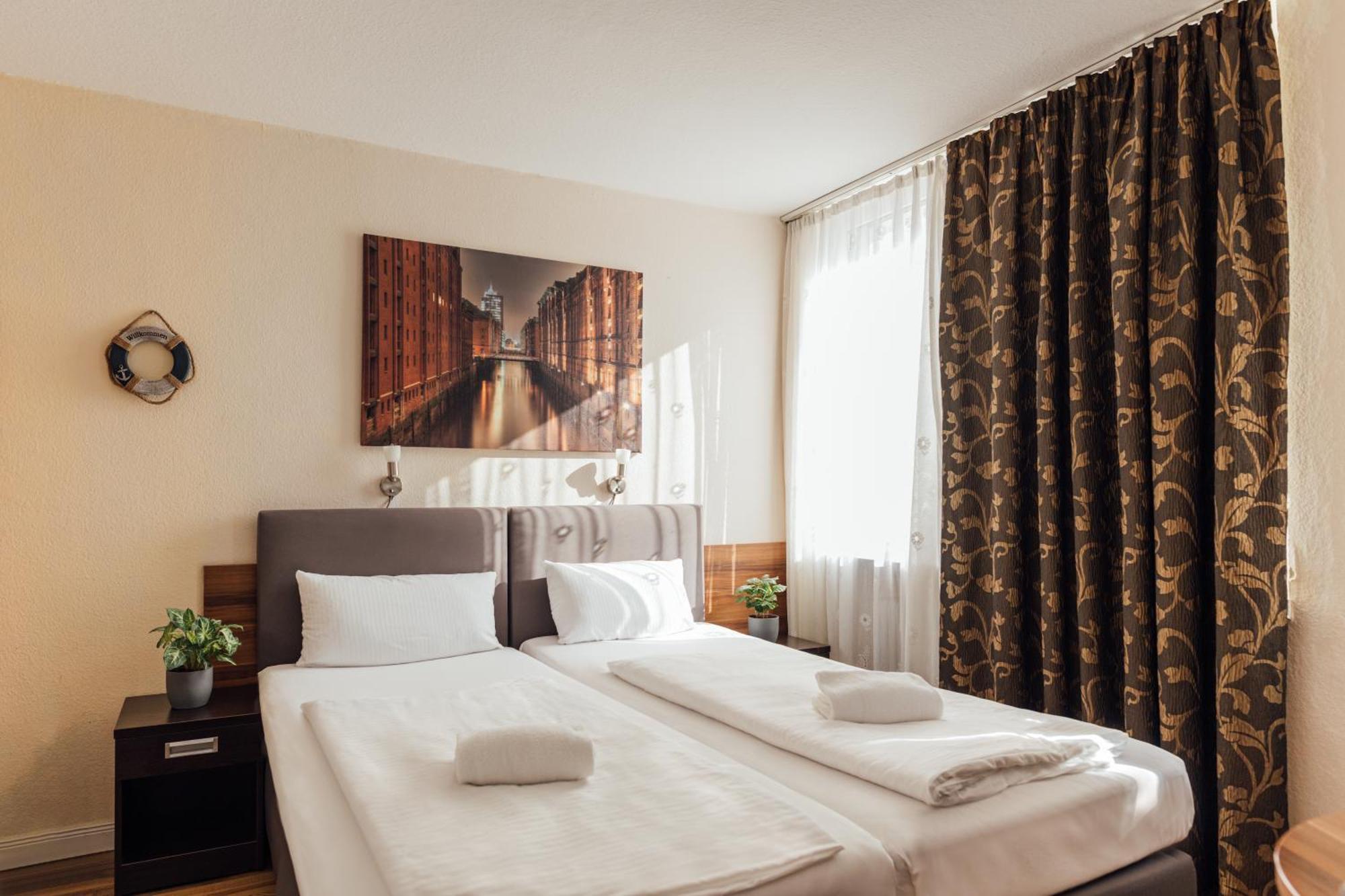 Hotel Hanseat ฮัมบูร์ก ภายนอก รูปภาพ